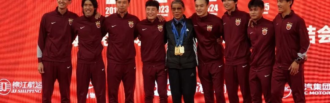 吕文君回归根宝基地幕后：曾多次与恩师徐根宝进行长时间单独交流